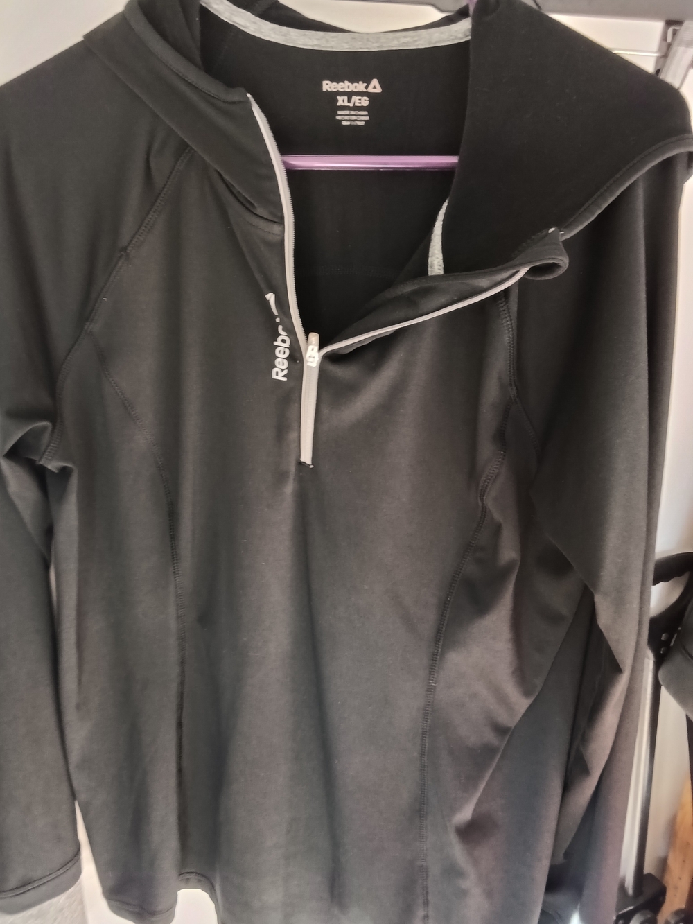 Reebok Black Women's Quarter-Zip Cowl Pullover